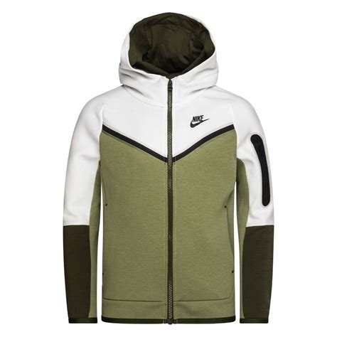 groene nike tech